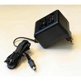 Stecker-Netzteil, Netzgert AC/AC ~ Wechselstrom-Ausgang!!! -SL 15V AC - 1A