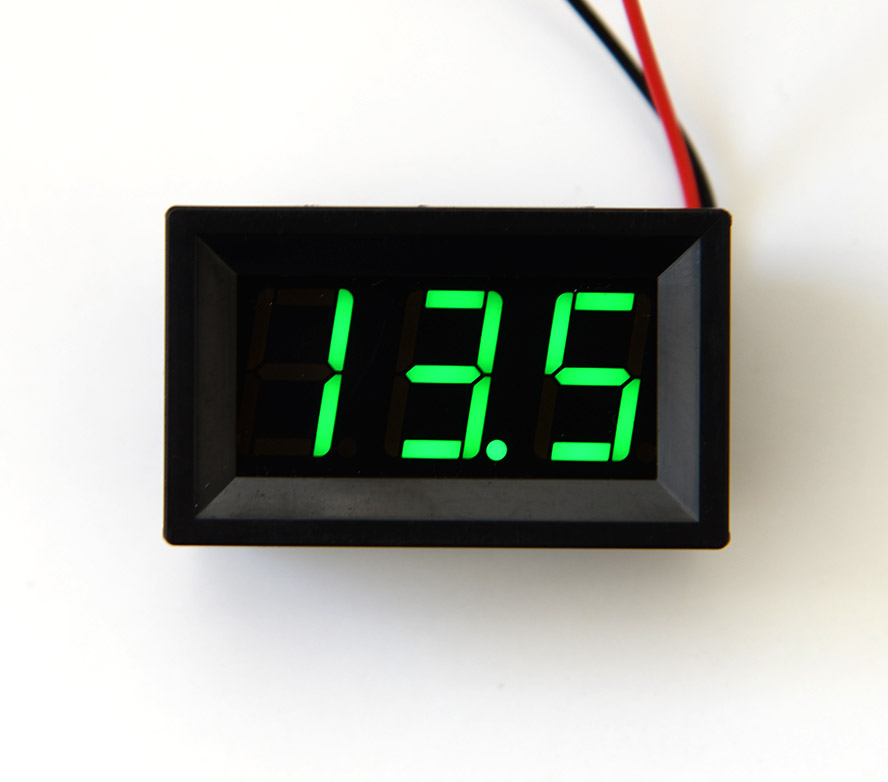 Voltmeter LED 3,5 - 30V glattes Display, red. Helligkeit (SH-V30) weiß