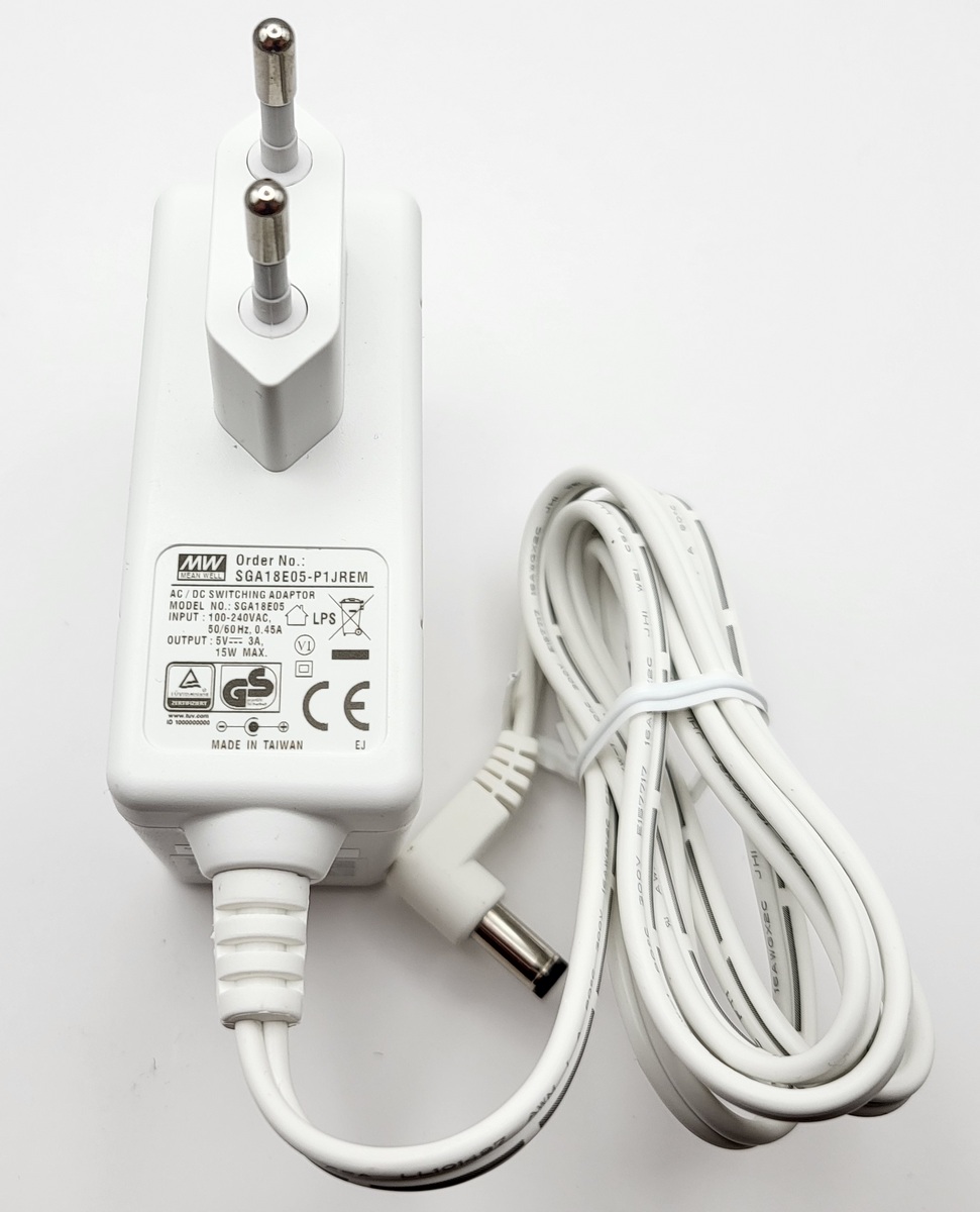 Netzteil 5V 3A Netzgerät 5,5/2,1 mm Stecker